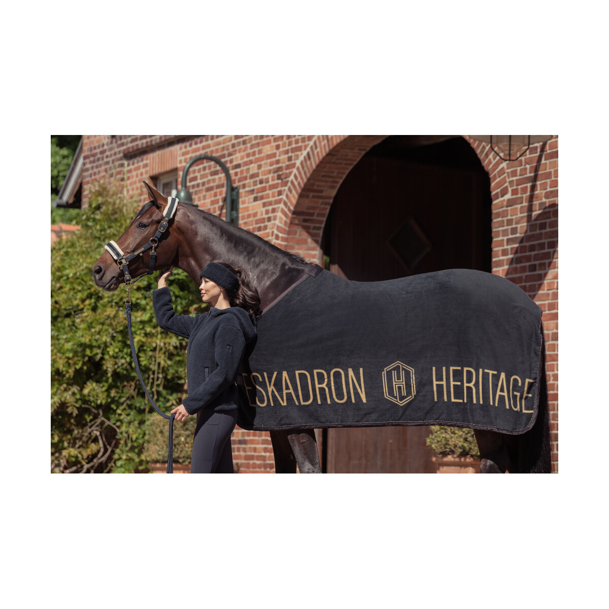 Eskadron Abschwitzdecke FLEECE black truffle M