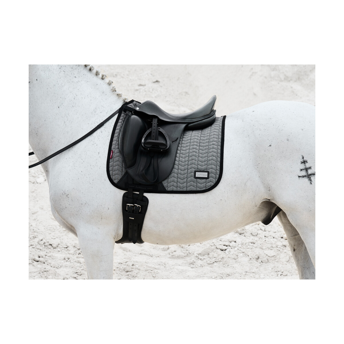 LeMieux Aspen Dressurschabracke mit Fischgrätmuster...